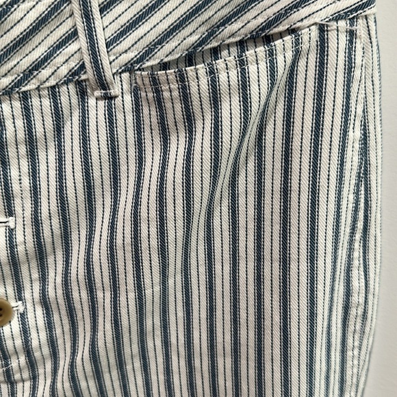 MADEWELL Emmett Railroad Stripe Wide Leg Cropped Jeans
Size 32 - Picture 4 of 12